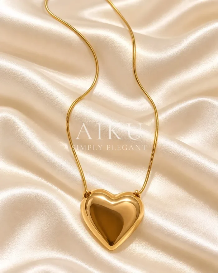 Violeta Puffy Heart Necklace